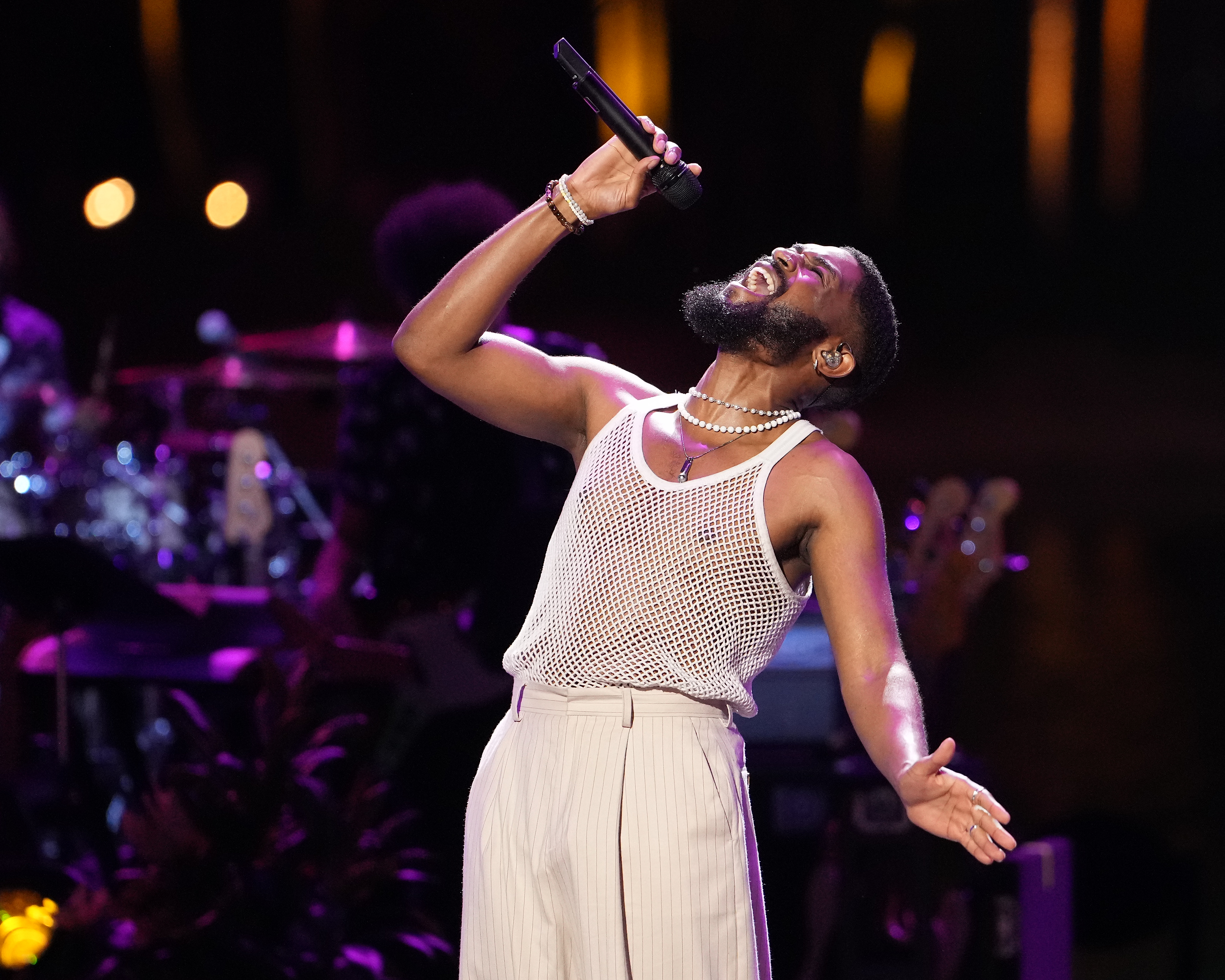 Malik Heard brings big energy to the Aulani stage.